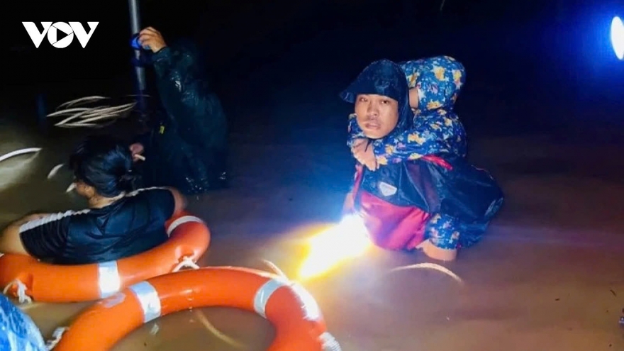 Floods leave 102 dead or missing, causing over VND9 trillion in damage